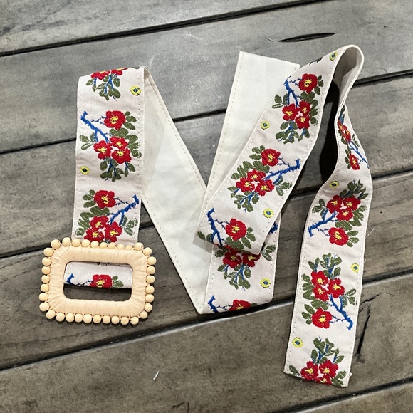 POL 49 Cloth Embroidered Adjustable Belt Boho SR33A - Picture 1 of 2